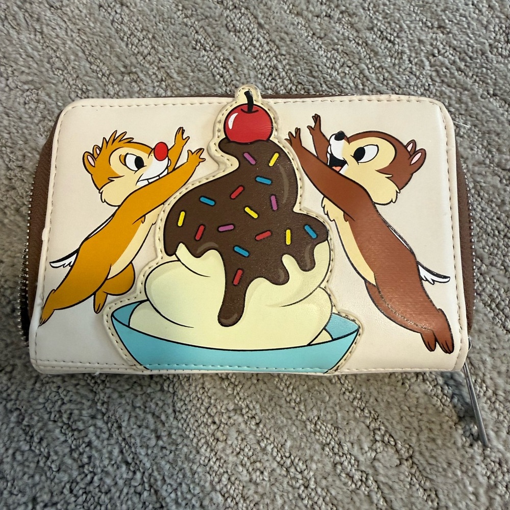 Loungefly Disney Chip&Dale wallet